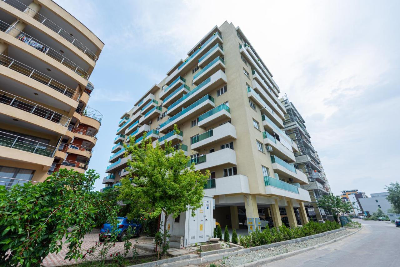 Royal Moonlight Apartment 마마이아 외부 사진