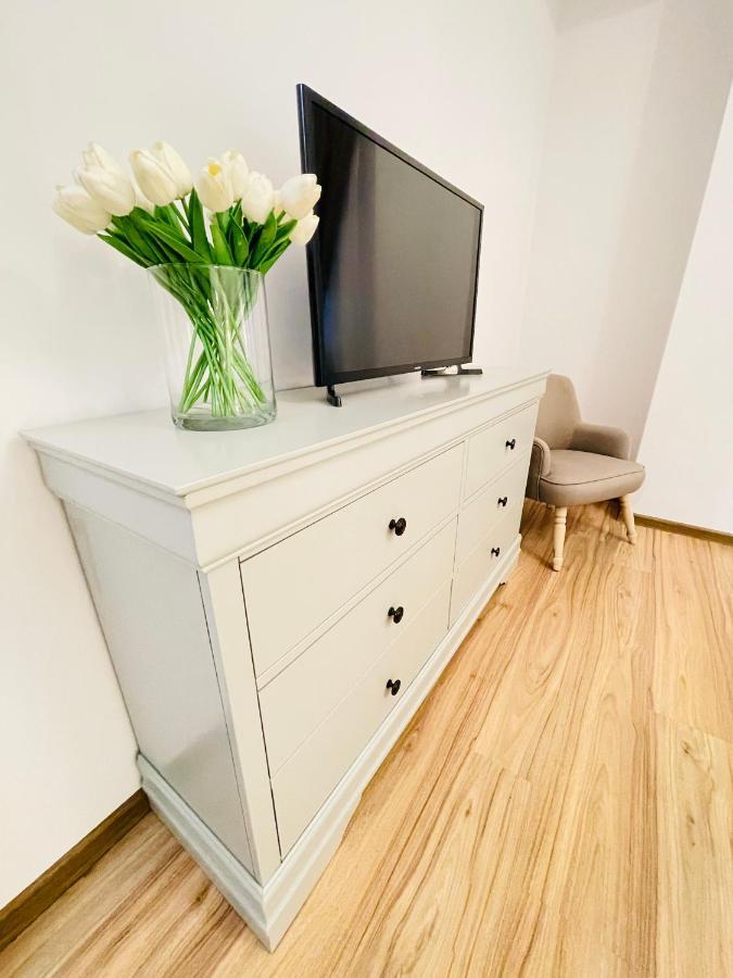 Royal Moonlight Apartment 마마이아 외부 사진
